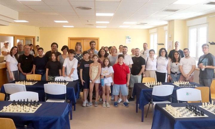 Éxito del I Campeonato de Ajedrez Mixto en Cabanillas del Campo