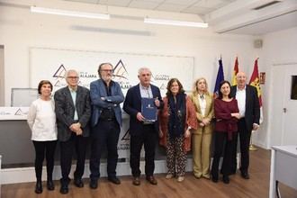 Martín Caparrós recibe el XIII Premio Internacional de Periodismo “Cátedra Manu Leguineche”