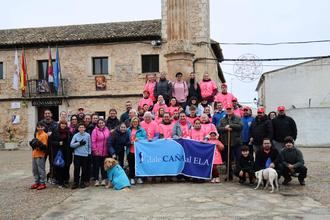 Fuentenovilla vuelve a caminar unida en la X Marcha Solidaria a favor de la lucha contra la ELA