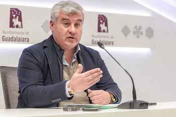 Alfonso Esteban: Hoy el Ayuntamiento de Guadalajara paga mejor que nunca