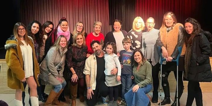 Raúl Massana triunfa en El Casar con su espectáculo 'Cosas de Padres'