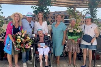Alfonsa celebra su 107 cumpleaños rodeada de cariño en Guadalajara