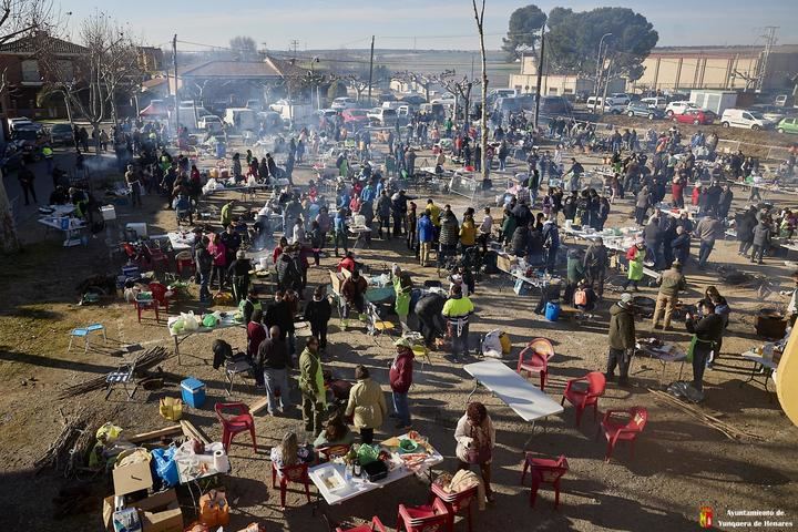 Cientos de personas disfrutan de la XI Fiesta de la Patata de Yunquera de Henares