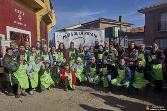 Cientos de personas disfrutan de la XI Fiesta de la Patata de Yunquera de Henares