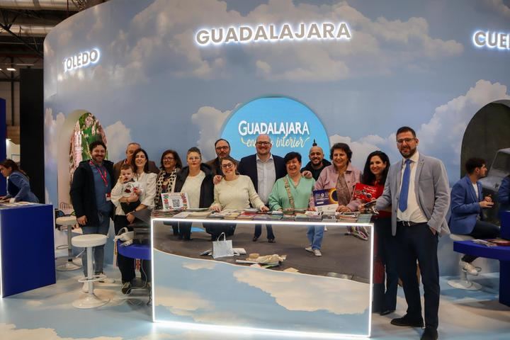 Castillo apunta que la inacción de los gobiernos socialistas impide la llegada de más turistas a la provincia