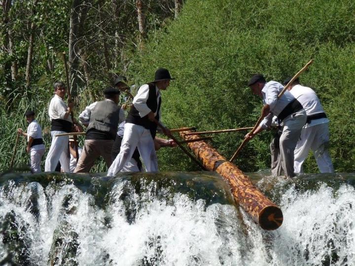 Peralejos de las Truchas acogerá la XXIX Fiesta Ganchera el 29 y 30 de agosto