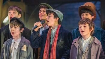 Gonzalo Pinillos deslumbra al público en 'Oliver Twist' con su interpretación de 'Érase una vez'