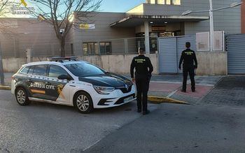 Detenido en Azuqueca cuando circulaba en sentido contrario y con el permiso de conducir retirado