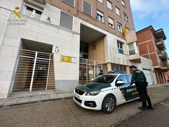 La Guardia Civil de Guadalajara detiene a tres hombres acusados de estafar más de 32.000 litros de combustible a una empresa de transportes