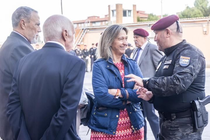 Guarinos reconoce la labor del GEO y sus veteranos en el acto institucional por los Ángeles Custodios