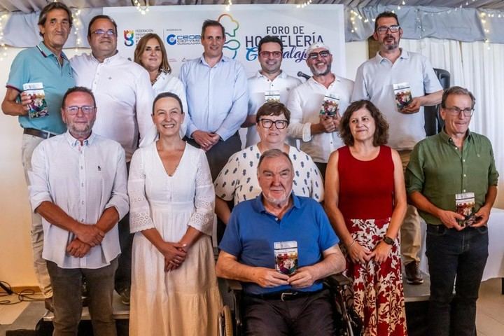 Guarinos destaca la importancia de la hostelería en la economía local durante el IV Foro del sector