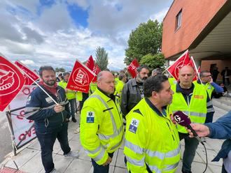 UGT y CCOO lamentan que el Sescam se lave las manos y ponga la pelota en el tejado de las empresas del transporte sanitario