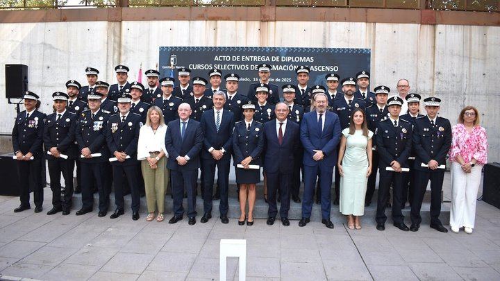 Castilla-La Mancha recibe a la primera mujer intendente entre 28 nuevos mandos de policía local
