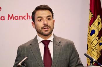 VOX denuncia que los presupuestos de Page hunden a Castilla-La Mancha en la pobreza