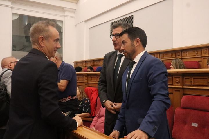 VOX denuncia que Castilla La Mancha se hunde en la pobreza