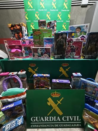 Un detenido y 200 juguetes robados recuperados por la Guardia Civil en una operación en Alovera