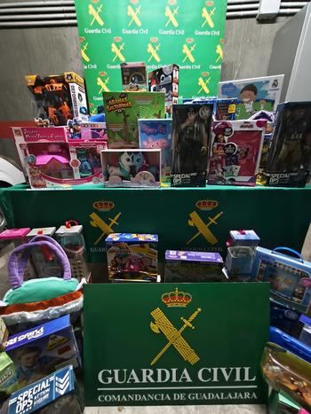 Un detenido y 200 juguetes robados recuperados por la Guardia Civil en una operación en Alovera