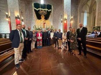 La alcaldesa de Guadalajara celebra el 75 aniversario de la Hermandad de la Esperanza Macarena