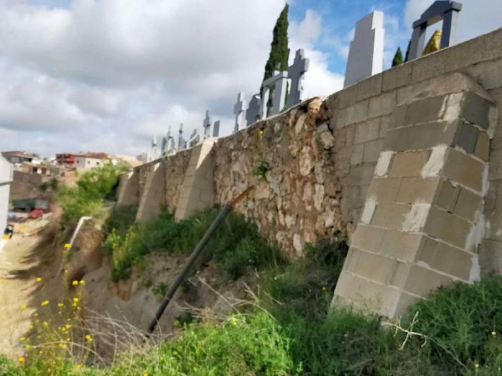 Diputación destina 600.000 € para reparar el muro del cementerio de Driebes