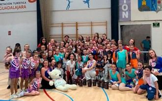 Éxito rotundo de la Escuela Municipal de Danza en 'Bailando la Vida'