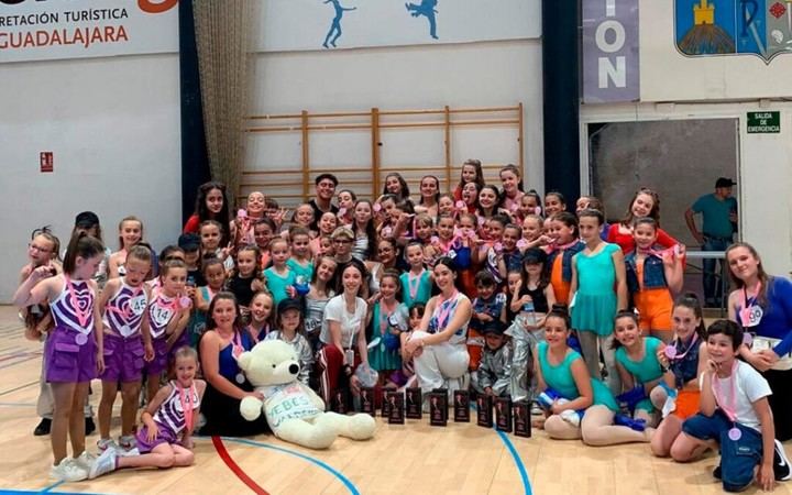 Éxito rotundo de la Escuela Municipal de Danza en 'Bailando la Vida'