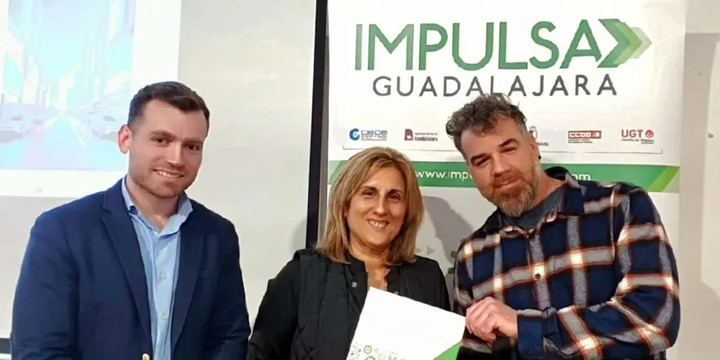 Éxito total en la jornada sobre IA para negocios en El Casar