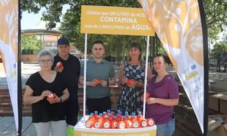 Cabanillas recibe embudos para el reciclaje de aceite usado