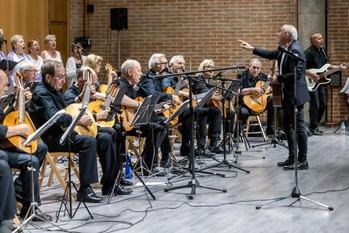 La Rondalla del Infantado celebra el cierre del curso con un emotivo concierto