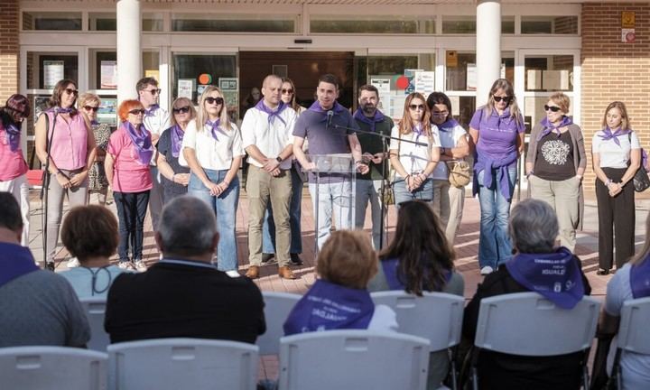 Cuestionan el impacto de las redes sociales en la VI Marcha Violeta
