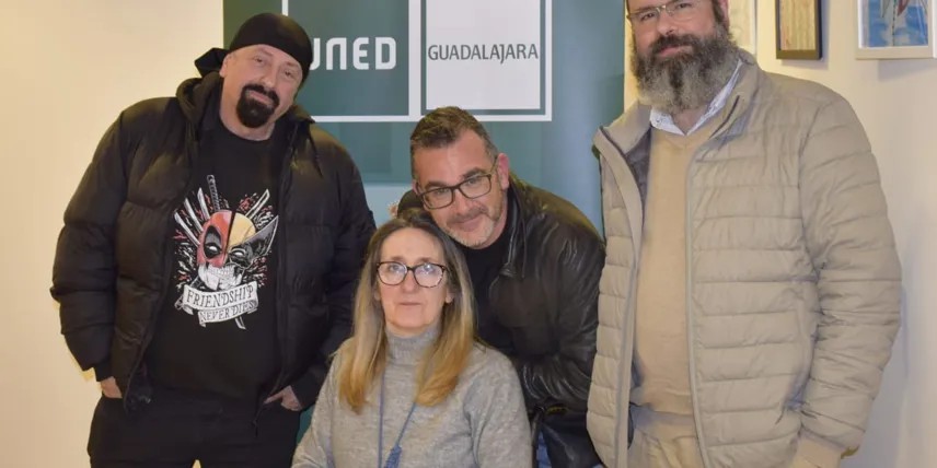 Éxito en la 2.ª jornada del ciclo de novela negra en El Casar con Carlos Salem