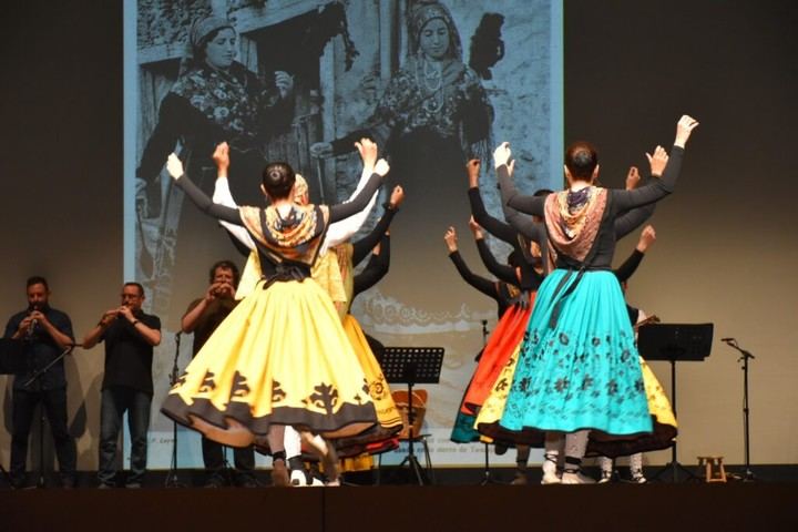 Actuaciones de fin de curso de las Escuelas Municipales de Danza en Buero Vallejo