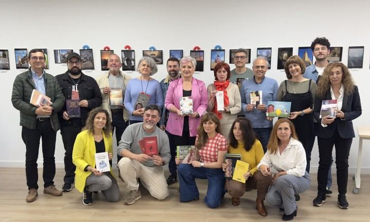 Encuentro literario reúne a autores de Cabanillas del Campo