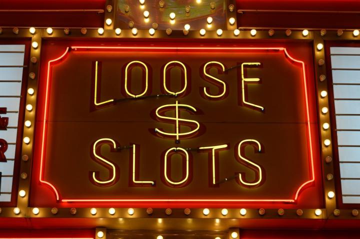 Los slots en los casinos online: avances y retos