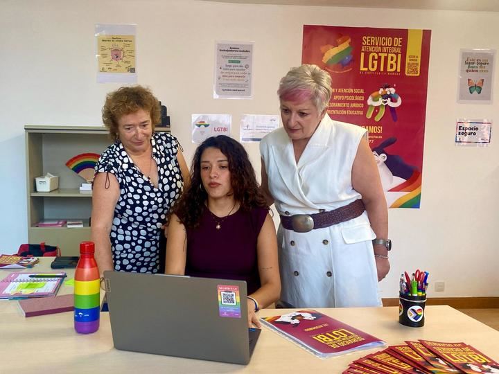 El Gobierno regional pone en marcha en Guadalajara una oficina del Servicio de Atención Integral a las personas LGTBI