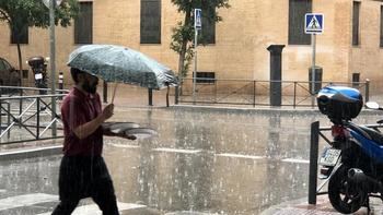 La lluvia continuará este lunes en gran parte de España y nevará en cotas bajas de la mitad norte