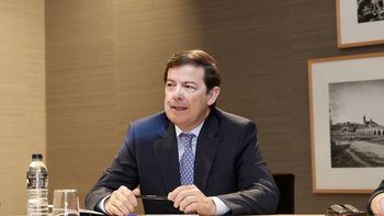 PP y Vox cierran su acuerdo de gobierno para Castilla y León