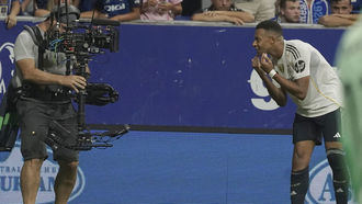 0-3. Un inspirado Mbappé y un enrabietado Vinicius fulminan al Oviedo