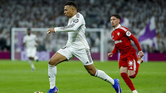 2-0. El Real Madrid respira ante el Sevilla con Mbappé igualando el récord de Cristiano