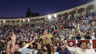 Morante hace historia en Albacete con una faena para el recuerdo y abre la Puerta Grande tras cortar dos orejas