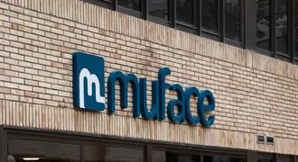 Ayuso garantiza a los funcionarios de Muface que Madrid les dará 