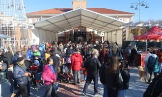 Cabanillas celebra la Nochevieja anticipada con gran fiesta en la plaza