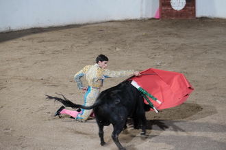 Tradición y futuro se dan cita en el 170 aniversario de la plaza de toros de Pastrana