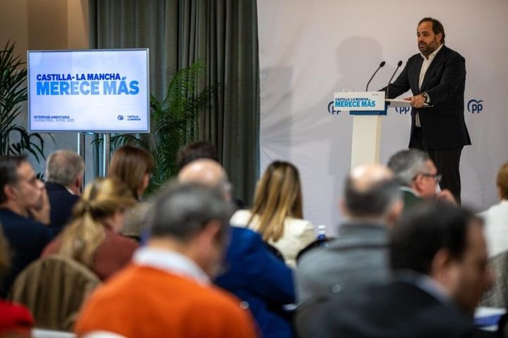 Núñez critica la gestión de Page y reclama más para Castilla-La Mancha