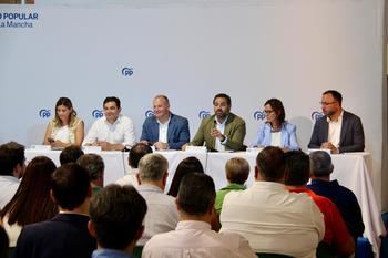 Núñez advierte que el mando a distancia de la legislatura está en manos de Page