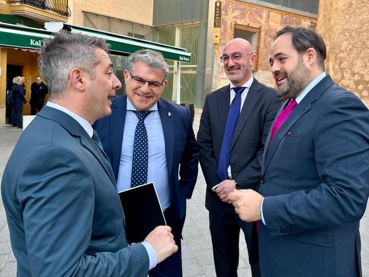 Núñez anuncia que llevará a las Cortes una iniciativa para financiar la promoción de las fiestas de Interés Turístico Provincial, Regional, Nacional o Internacional en C-LM