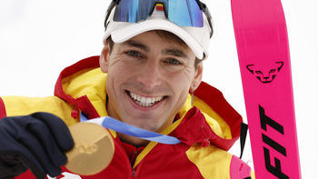 Oriol Cardona se corona campeón olímpico en sprint de esquí de montaña