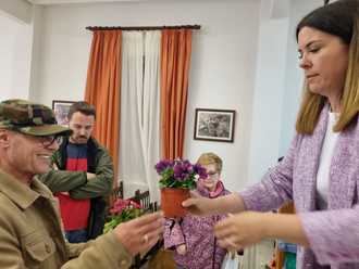 Pareja cierra su XX Abril Cultural premiando el talento literario, fotográfico y audiovisual