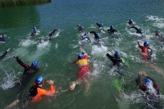 Pareja consolida su apuesta por el deporte al aire libre con el IX Acuatlón Dani Molina