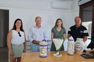 Pareja tendrá nueva farmacia y nueva farmacéutica