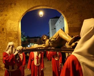 Pastrana celebra el Jueves Santo con la tradicional Procesión de los Pasos